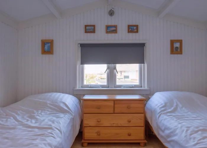 Fay אגמונד אן זי