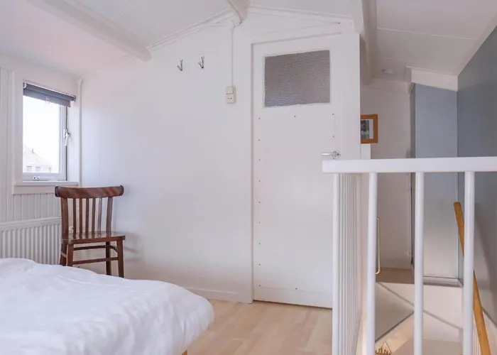 Fay * אגמונד אן זי